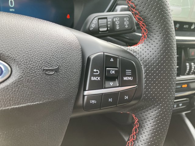 Certified 2023 Ford Escape ST-Line Select w/ Tech Pack #2 AWD/4WD image 17