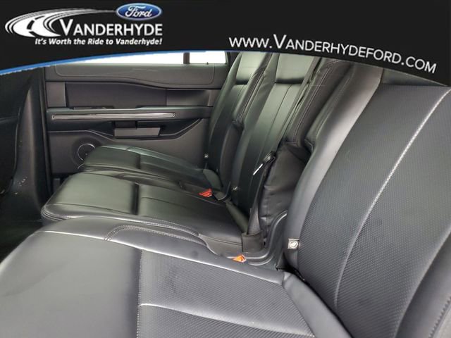 Certified 2024 Ford Expedition Max XLT image 12