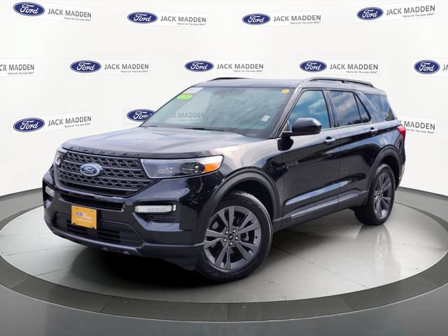 Certified 2023 Ford Explorer XLT w/ Equipment Group 202A AWD/4WD image 1