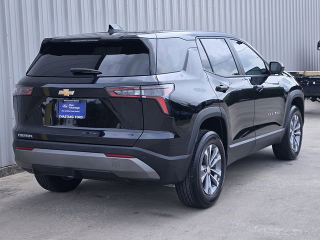Used 2026 Chevrolet Equinox LT FWD image 11