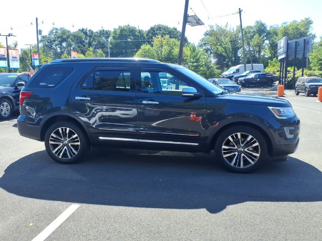 Certified 2017 Ford Explorer Platinum AWD/4WD image 24