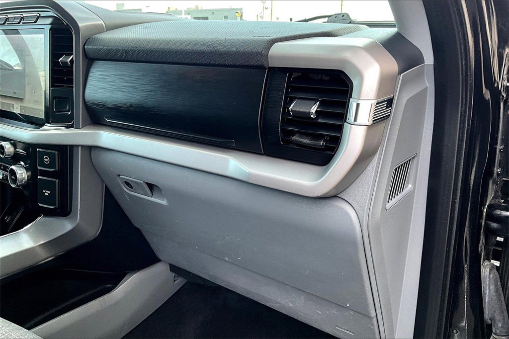 Certified 2022 Ford F150 XLT w/ Equipment Group 302A High image 15