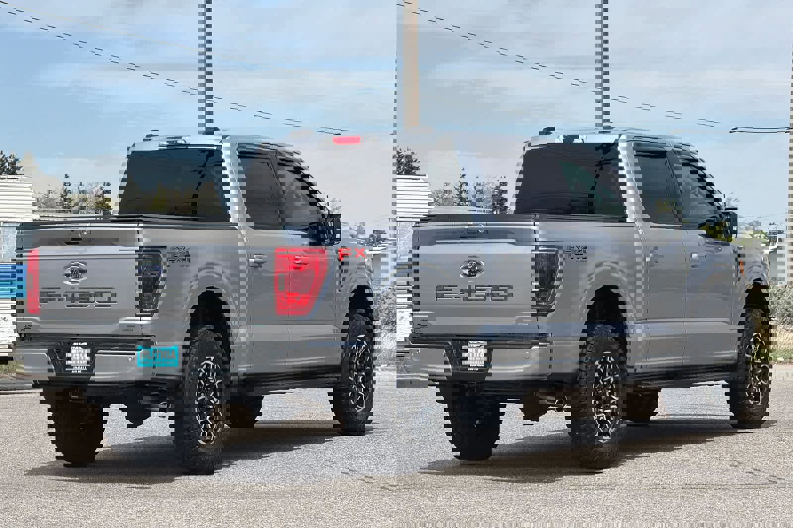 Certified 2022 Ford F150 XLT w/ Equipment Group 302A High image 5