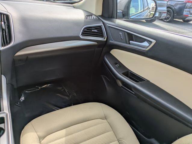 Certified 2024 Ford Edge SEL w/ Convenience Package AWD/4WD image 17