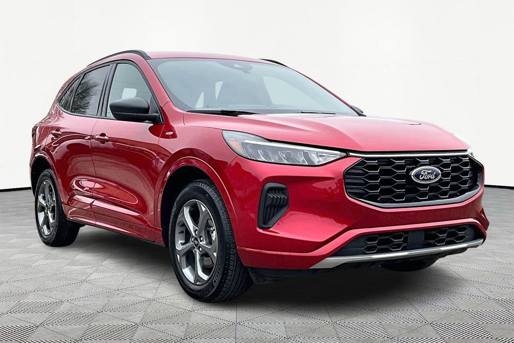Certified 2024 Ford Escape ST-Line w/ Tech Pack #1 AWD/4WD image 5