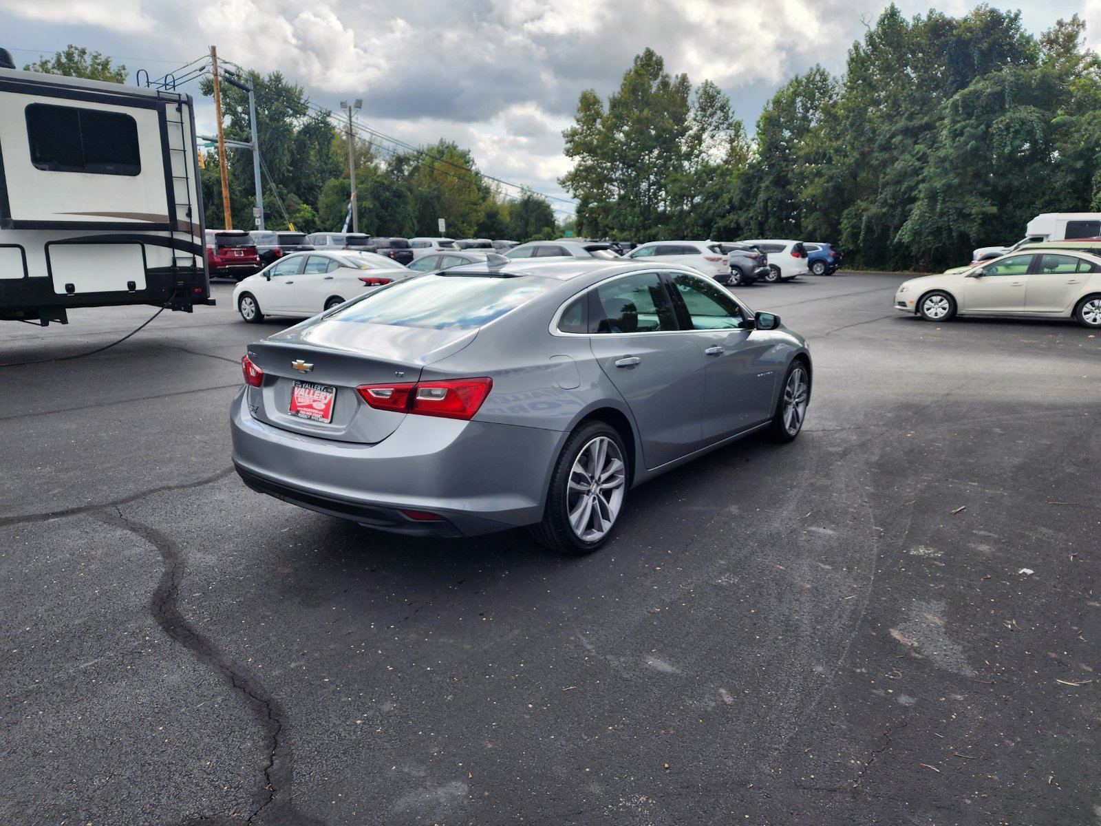 Used 2023 Chevrolet Malibu LT FWD image 5