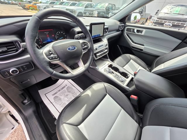 Certified 2022 Ford Explorer XLT w/ Equipment Group 202A AWD/4WD image 19