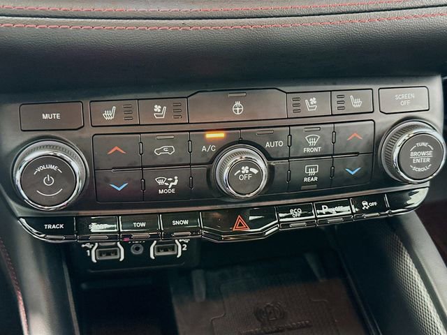 Used 2023 Dodge Durango R/T w/ Tow 'N Go Package AWD/4WD image 17