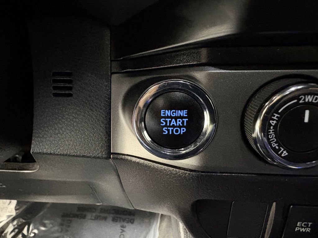 Used 2021 Toyota Tacoma TRD Off-Road image 20