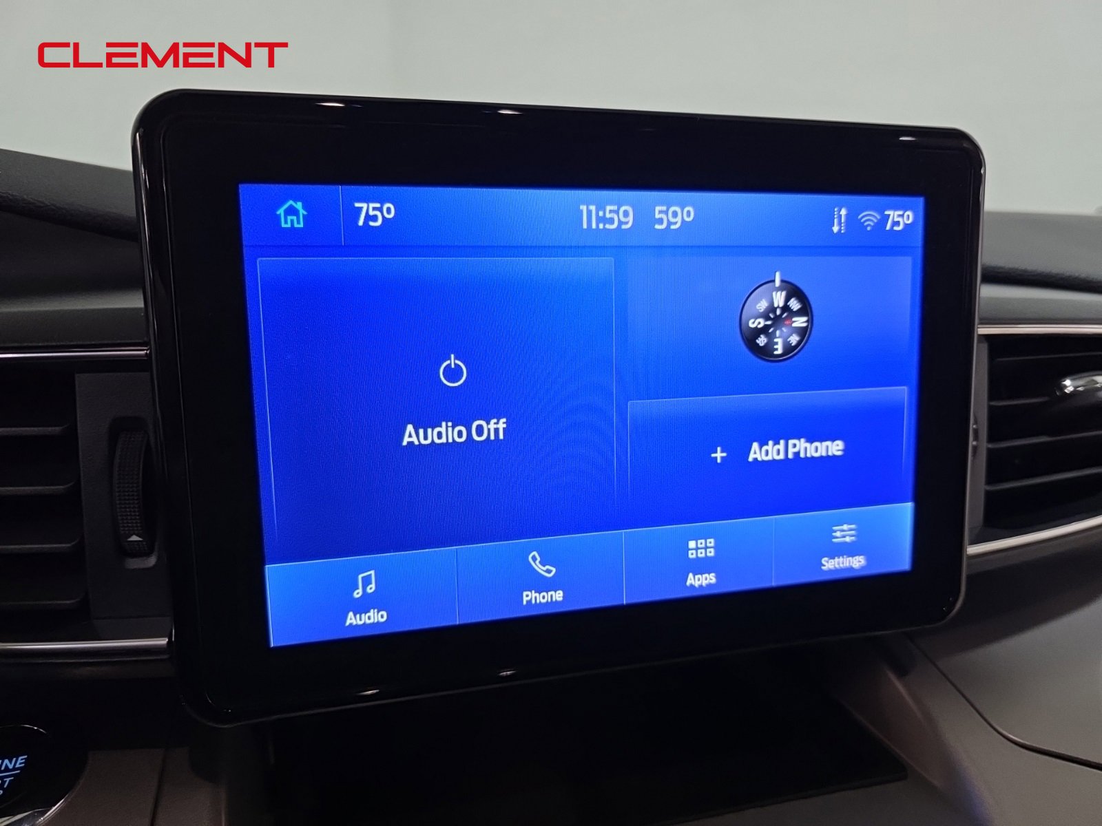 Certified 2022 Ford Explorer XLT w/ Equipment Group 202A image 18