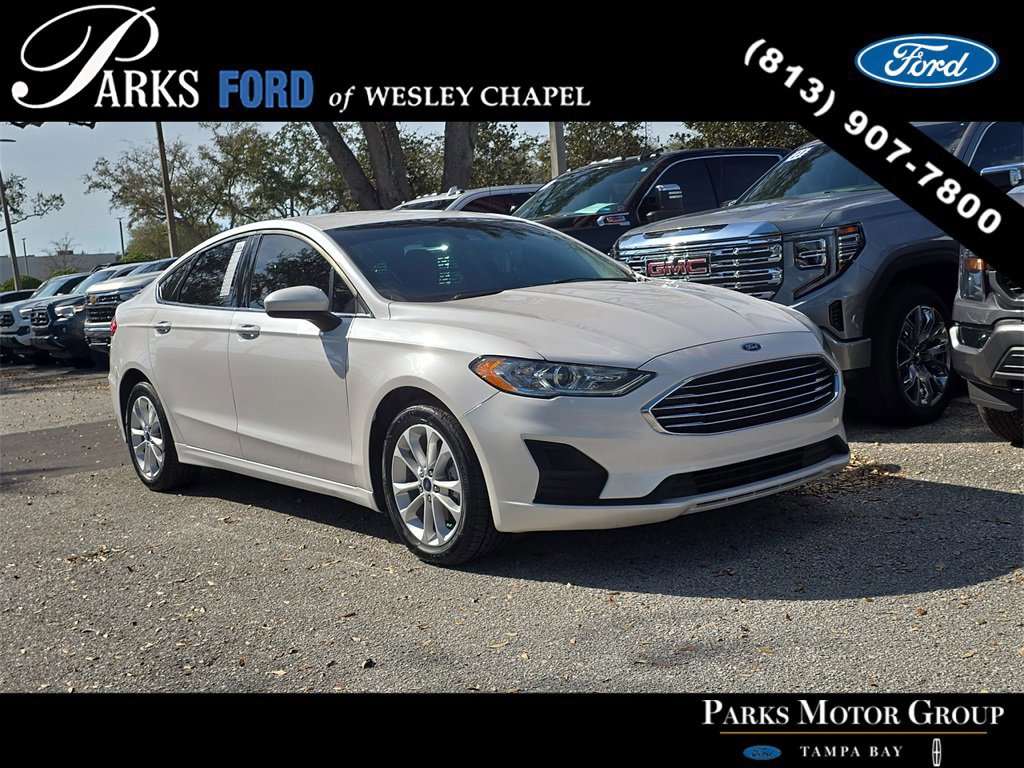 Certified 2020 Ford Fusion SE image 1