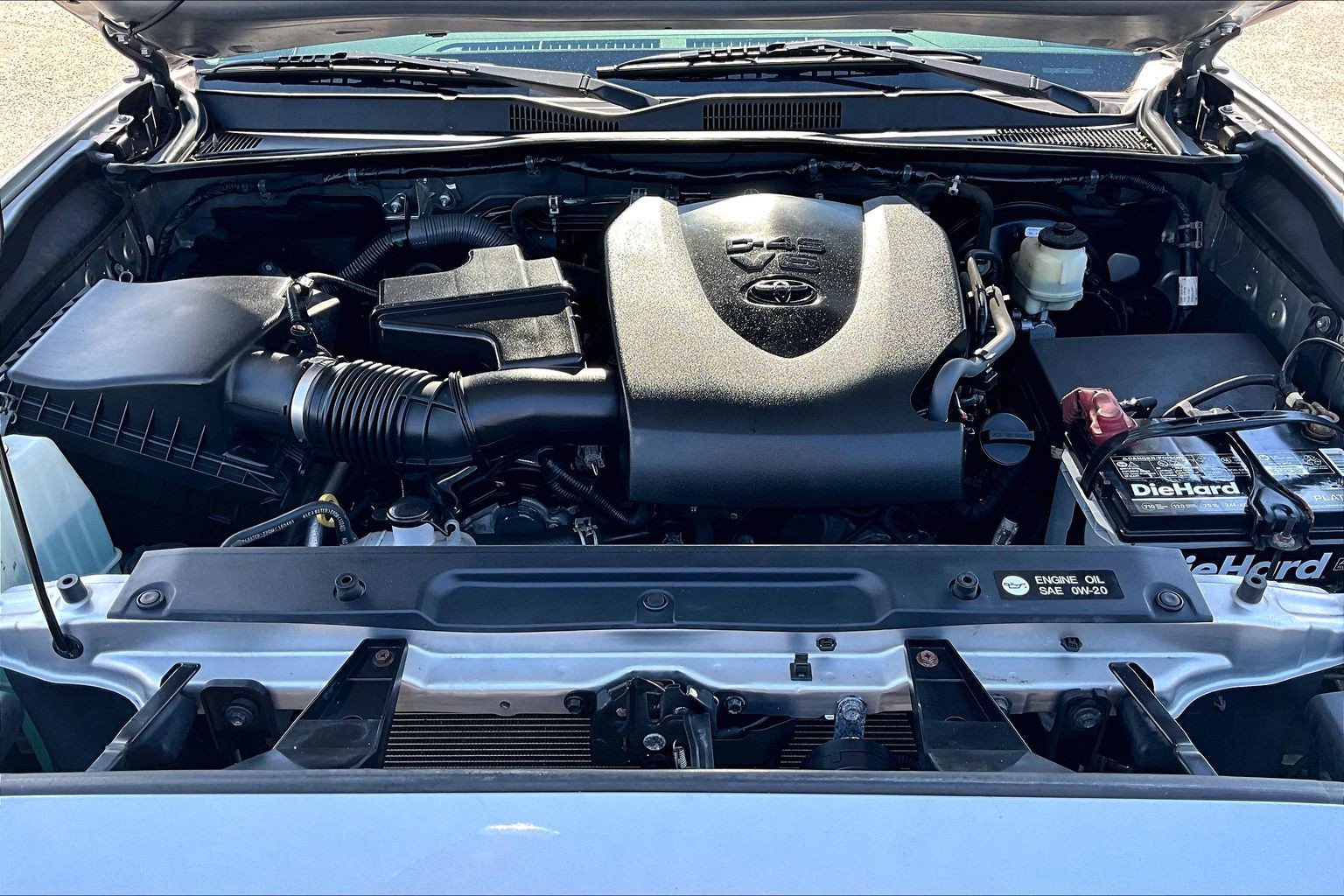 Used 2017 Toyota Tacoma TRD Sport AWD/4WD image 10