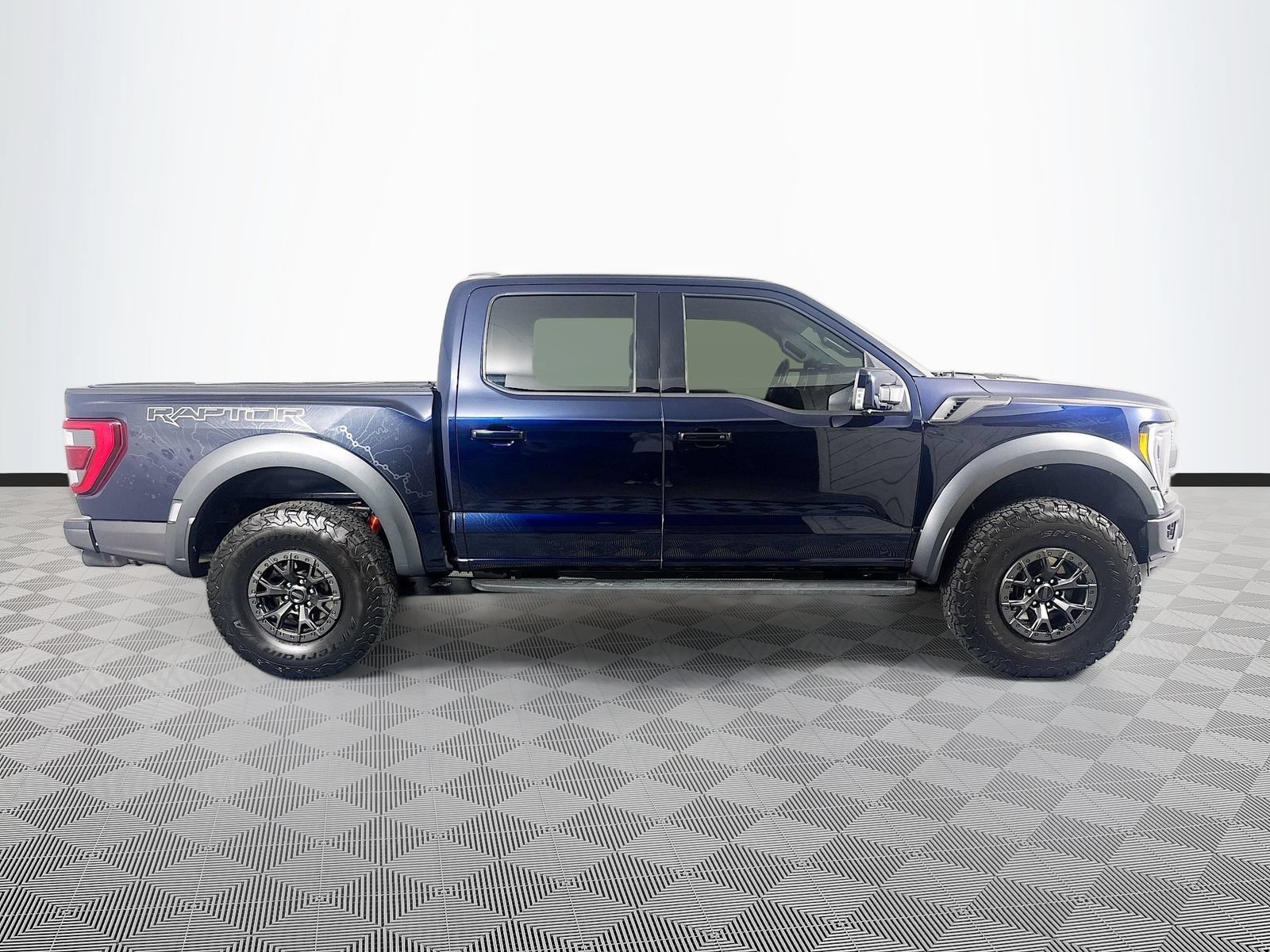 Certified 2022 Ford F150 Raptor w/ Raptor 37 Performance Package AWD/4WD image 8