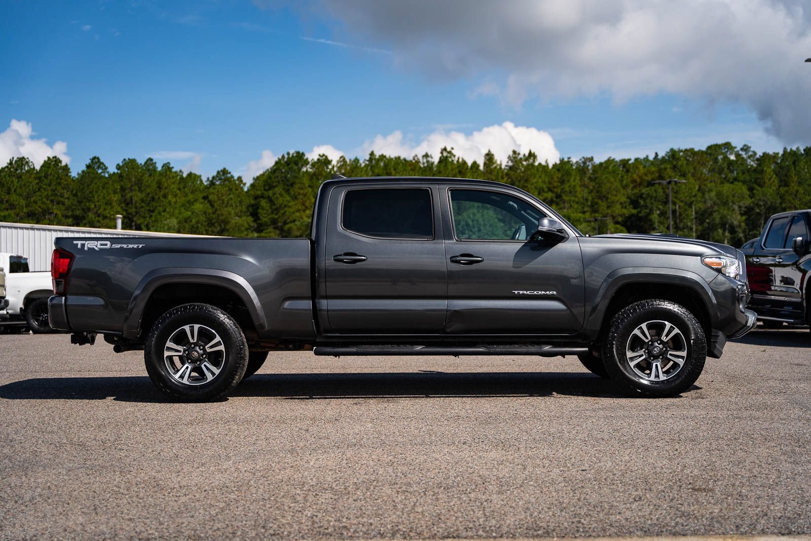 Used 2019 Toyota Tacoma TRD Sport RWD image 8
