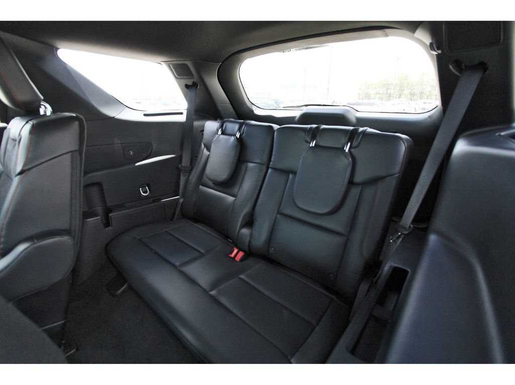 Certified 2026 Ford Explorer ST AWD/4WD image 11