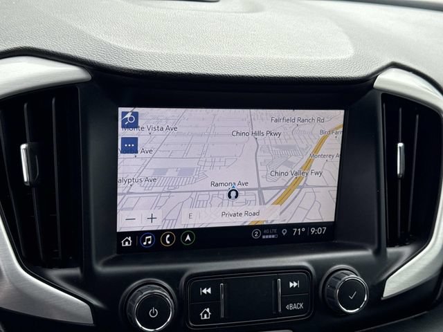 Used 2022 GMC Terrain SLT w/ Infotainment Package II FWD image 11