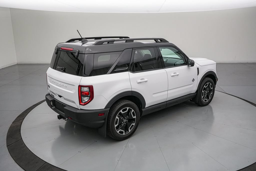 Certified 2023 Ford Bronco Sport Outer Banks w/ Tech Package AWD/4WD image 4