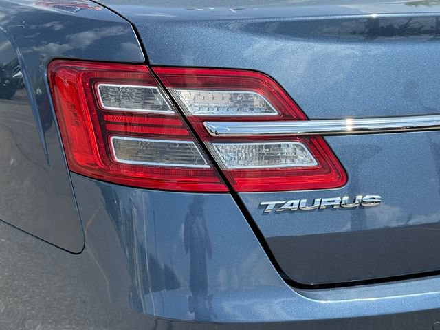 Certified 2018 Ford Taurus SEL FWD image 26