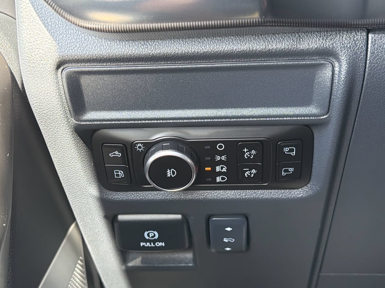 Certified 2025 Ford F150 Lariat AWD/4WD image 26
