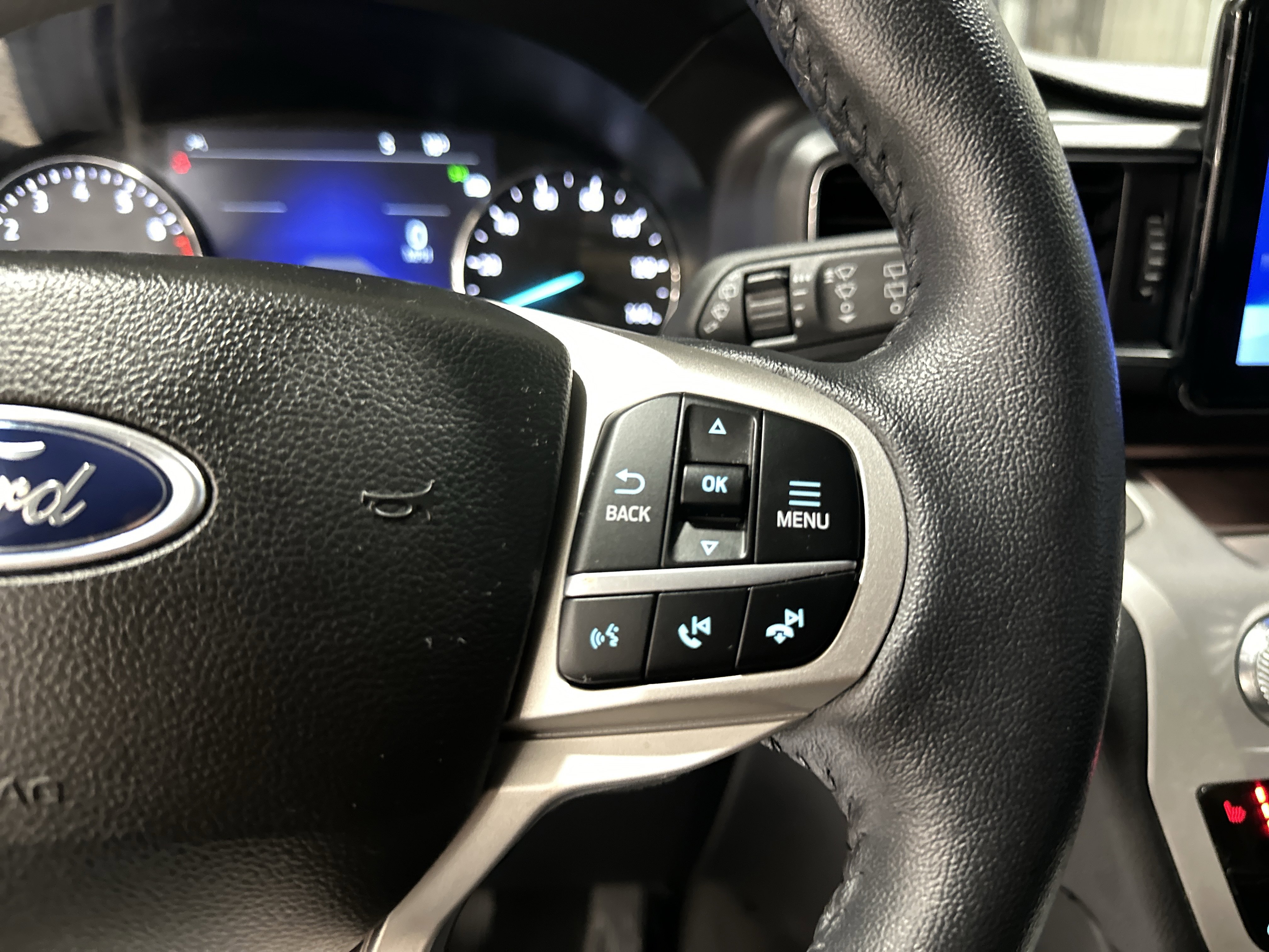 Certified 2023 Ford Explorer XLT w/ Equipment Group 202A image 22