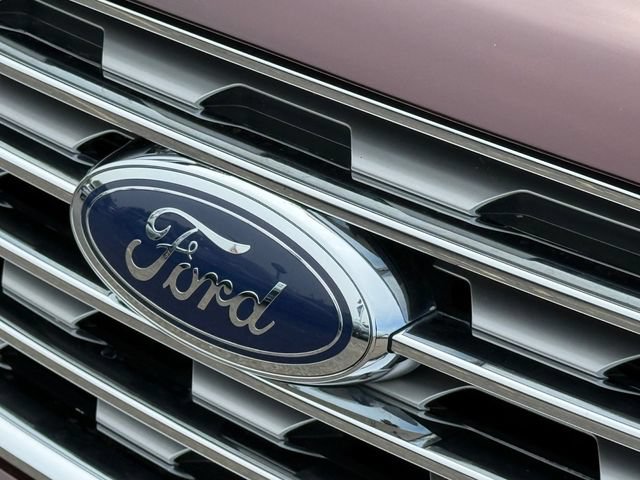 Certified 2021 Ford Edge Titanium AWD/4WD image 25