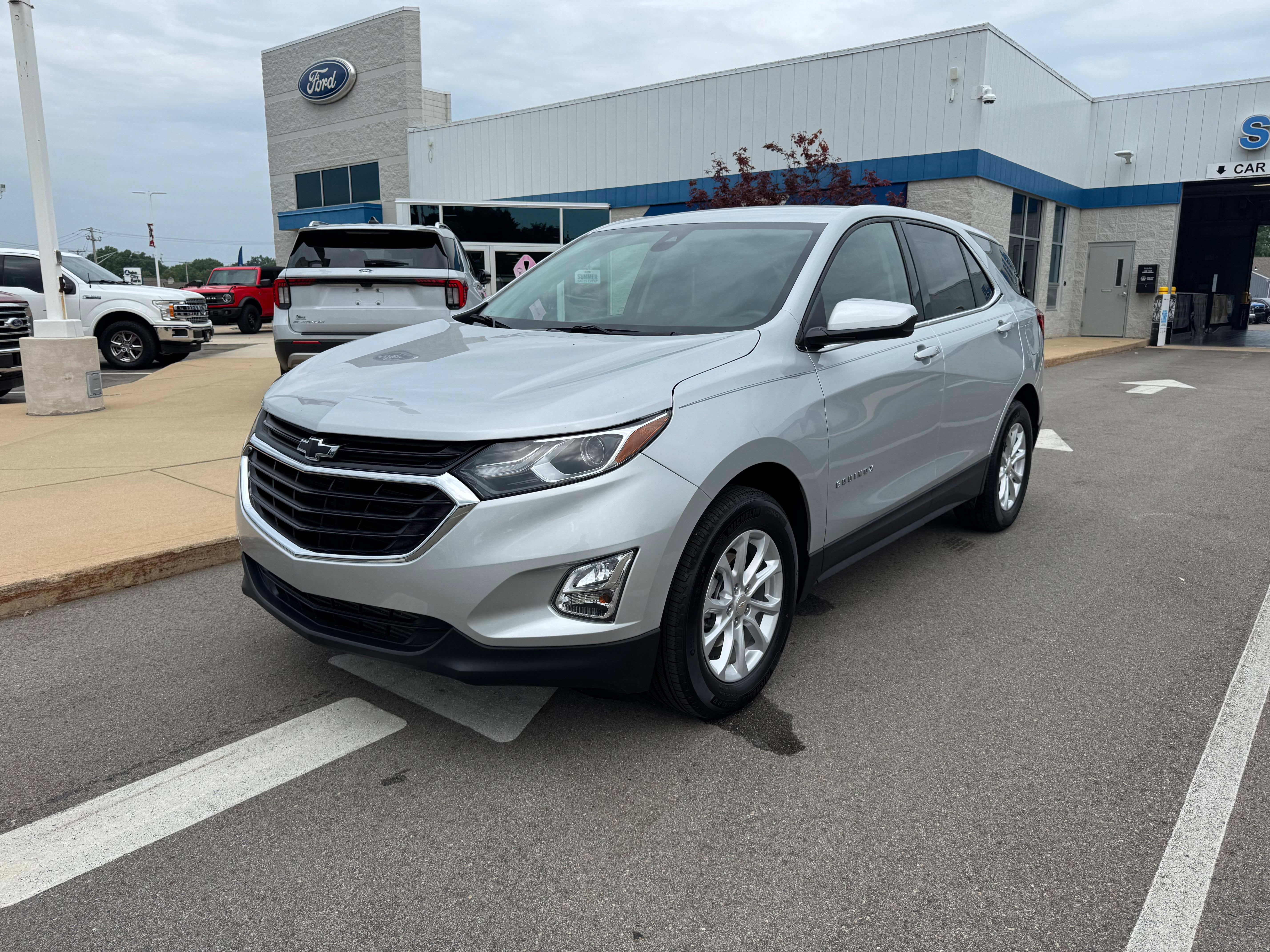 Used 2020 Chevrolet Equinox LT FWD image 3