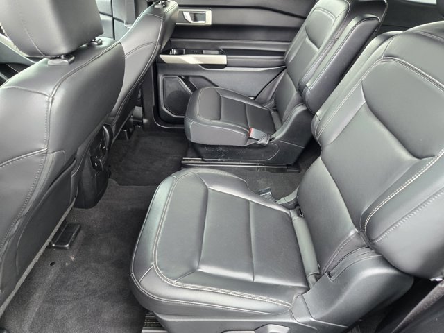 Certified 2022 Ford Explorer XLT w/ Equipment Group 202A image 27