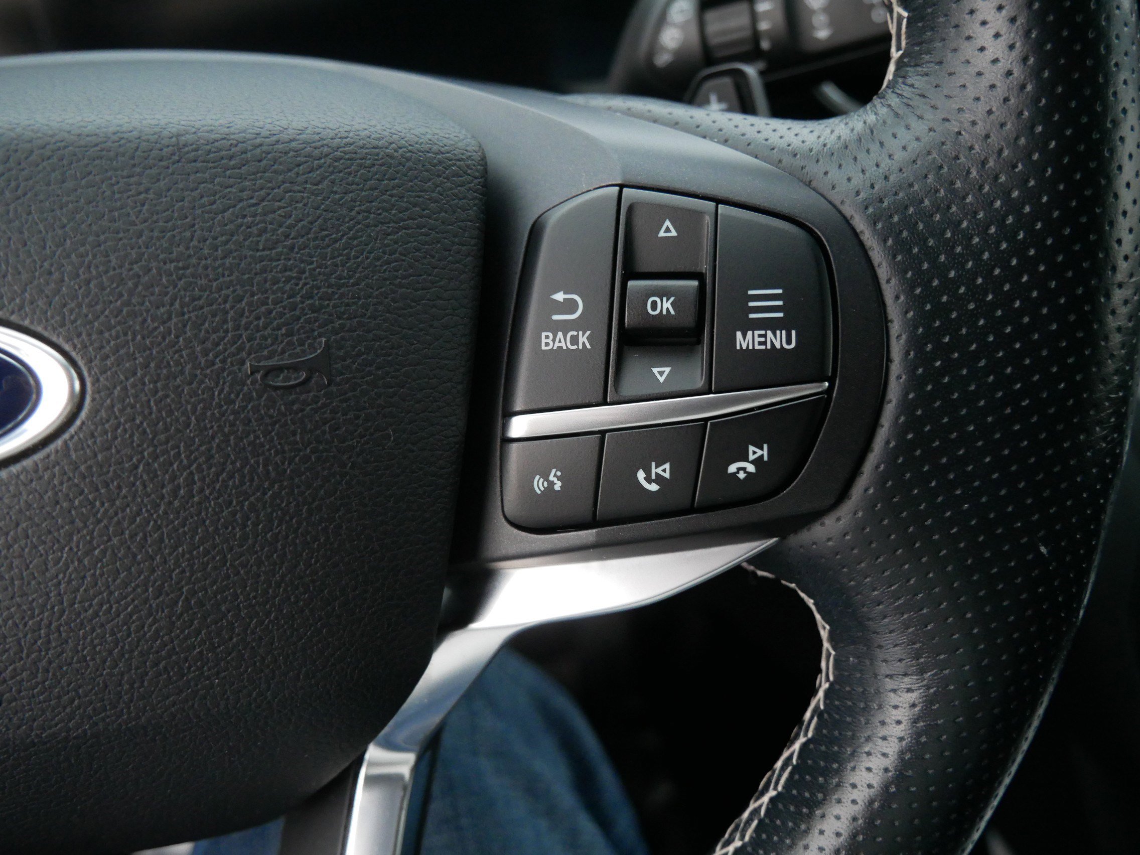 Certified 2020 Ford Explorer ST w/ ST Street Pack image 29