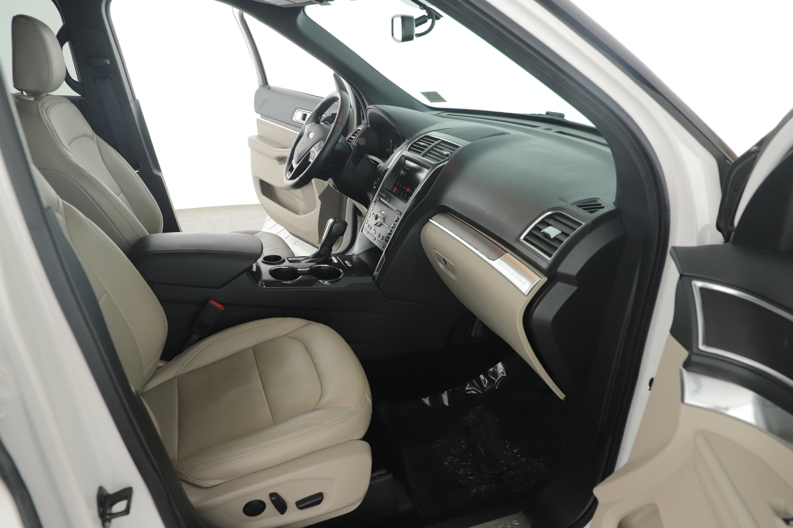 Certified 2019 Ford Explorer Limited image 13