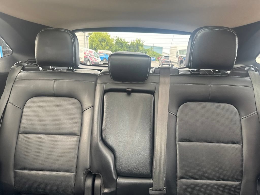 Certified 2020 Ford Escape SEL FWD image 29