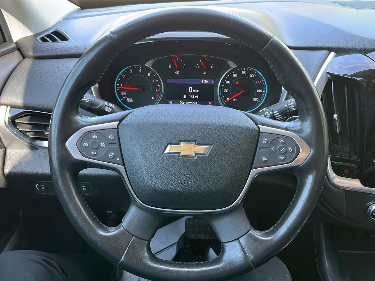 Used 2020 Chevrolet Traverse LT w/ Driver Confidence II Package AWD/4WD image 16