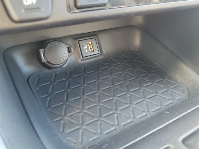 Used 2023 Toyota RAV4 XSE AWD/4WD image 29