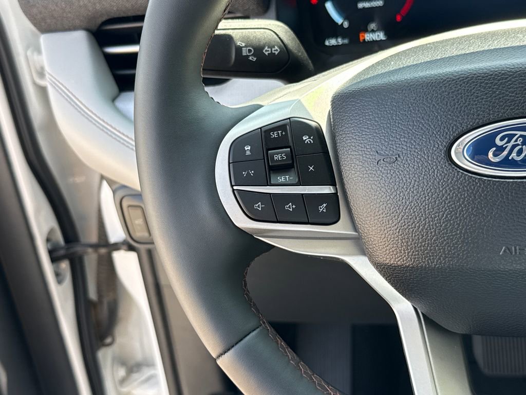 Certified 2025 Ford Explorer Active w/ Active Comfort Package image 15