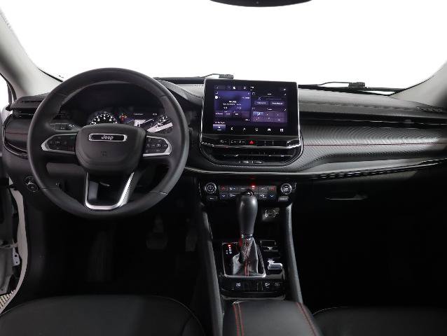 Used 2022 Jeep Compass Trailhawk AWD/4WD image 14