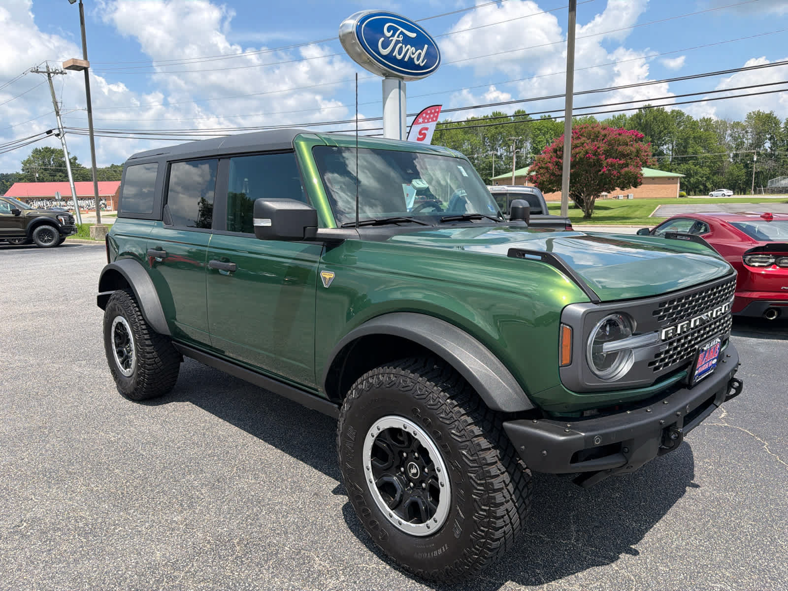 Certified 2022 Ford Bronco Badlands AWD/4WD image 1