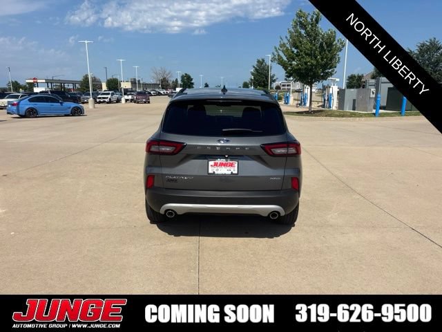 Certified 2025 Ford Escape Platinum AWD/4WD image 6