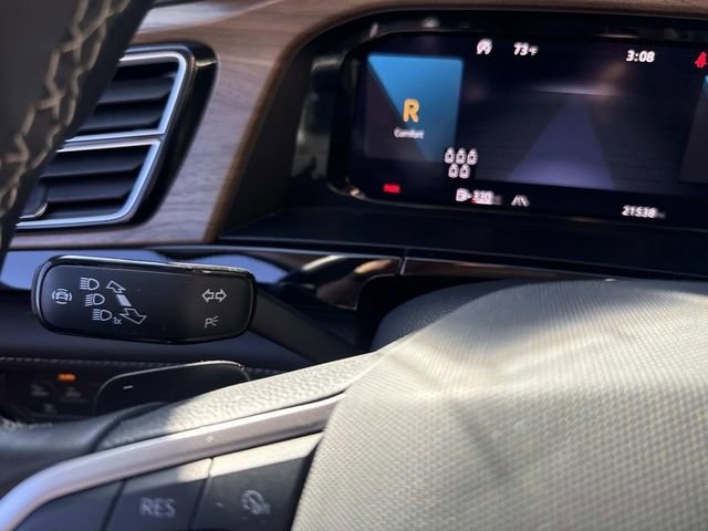 Used 2025 Volkswagen Atlas SE image 48