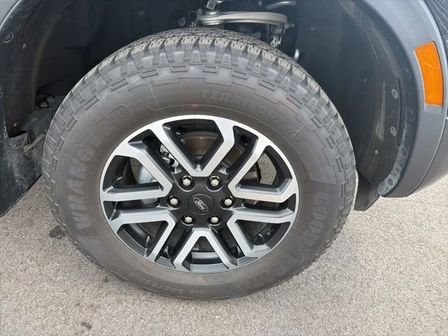 Certified 2025 Ford Ranger Lariat w/ Trailer Tow Package AWD/4WD image 3