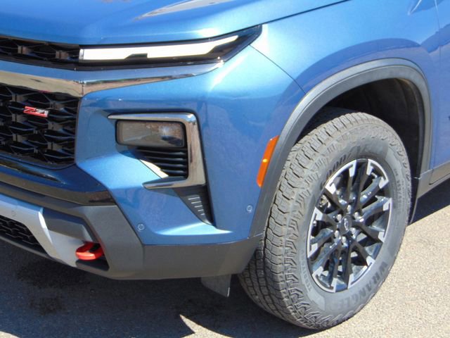 Used 2024 Chevrolet Traverse Z71 w/ Enhanced Driving Package AWD/4WD image 2