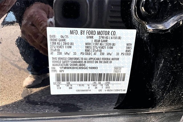 Certified 2025 Ford Explorer Platinum w/ Ultimate Package image 6