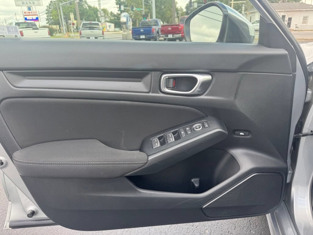 Used 2025 Honda Civic LX image 2