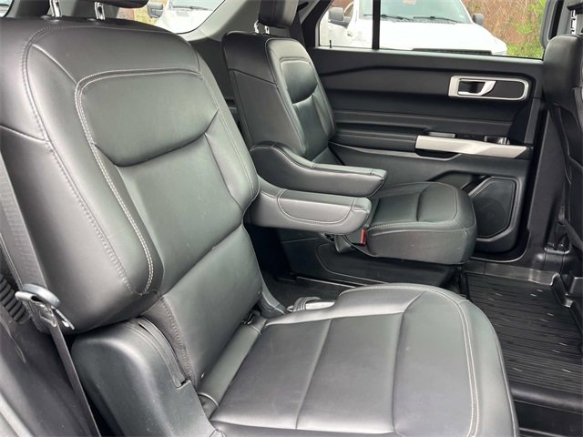 Certified 2022 Ford Explorer XLT w/ Equipment Group 202A image 23