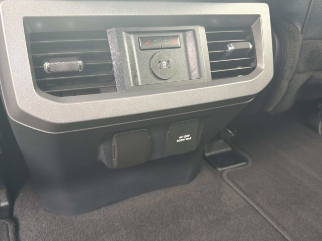 Certified 2024 Ford F250 Lariat AWD/4WD image 32