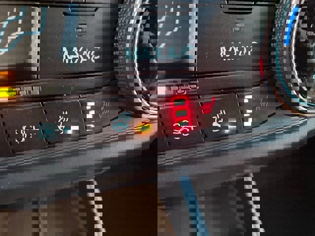 Certified 2024 Ford Maverick Lariat image 30