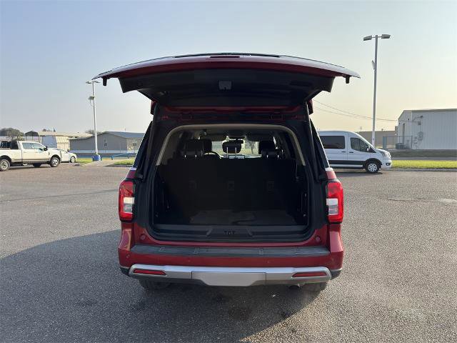 Certified 2022 Ford Expedition XLT image 9