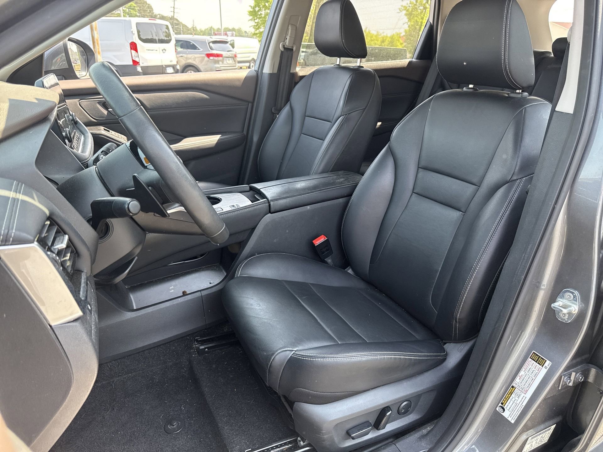 Used 2023 Nissan Rogue SL w/ SL Premium Package FWD image 16