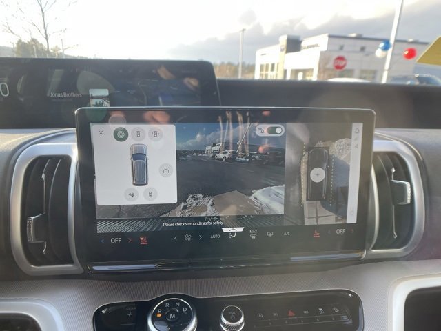 Certified 2025 Ford Expedition Active image 30