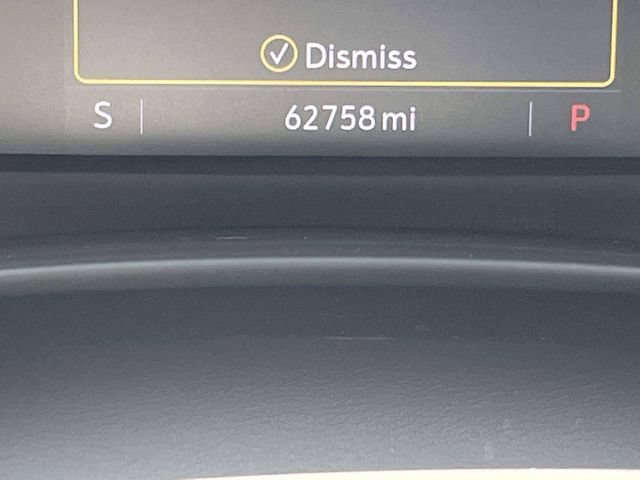 Used 2023 Cadillac XT4 Luxury w/ Cold Weather Package FWD image 29