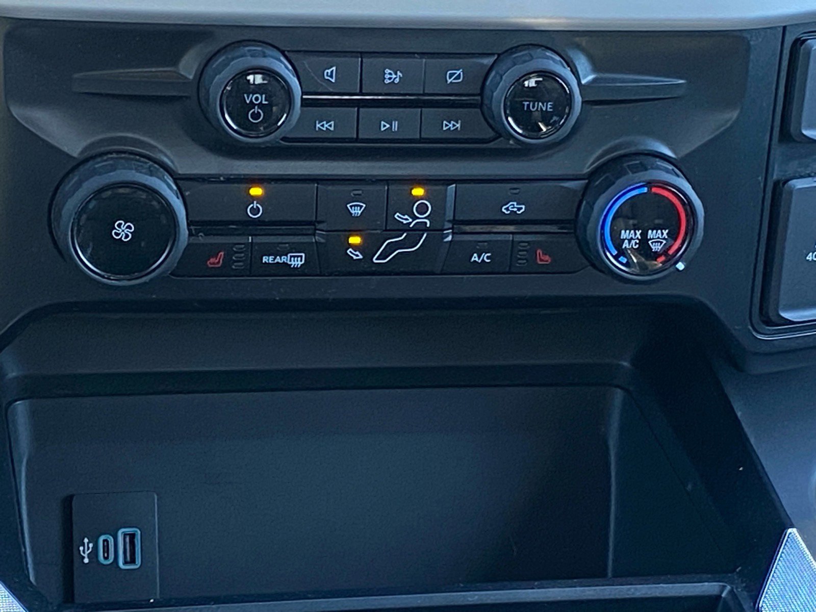 Certified 2024 Ford F250 XLT w/ XLT Premium Package image 14