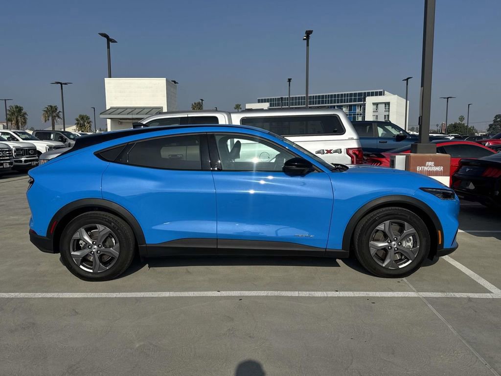 Certified 2023 Ford Mustang Mach-E Select w/ Comfort Package Lite image 4